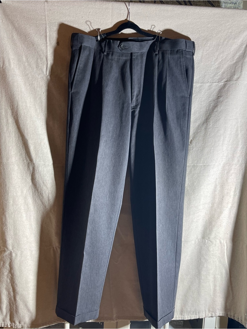 Men's Perry Ellis Classic Pleated Dress Pants - Charcoal